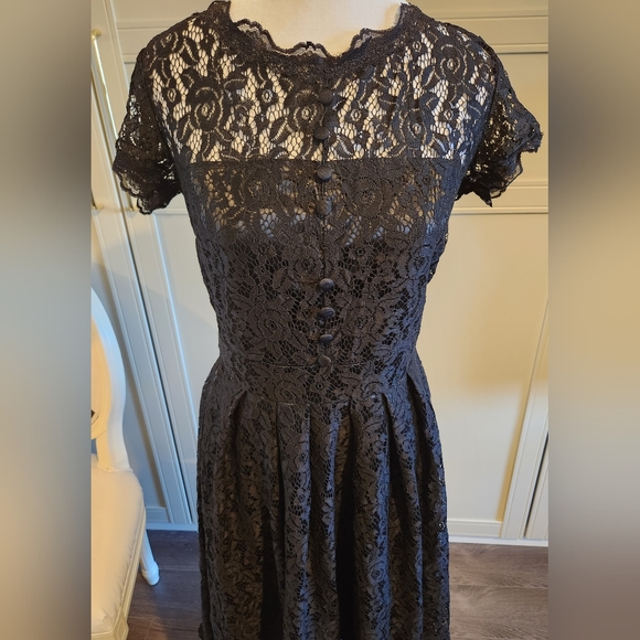Vintage Black Lace Dress - Picture 2 of 8